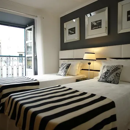 Lovelystay - Imaginary Santa Catarina Lisboa